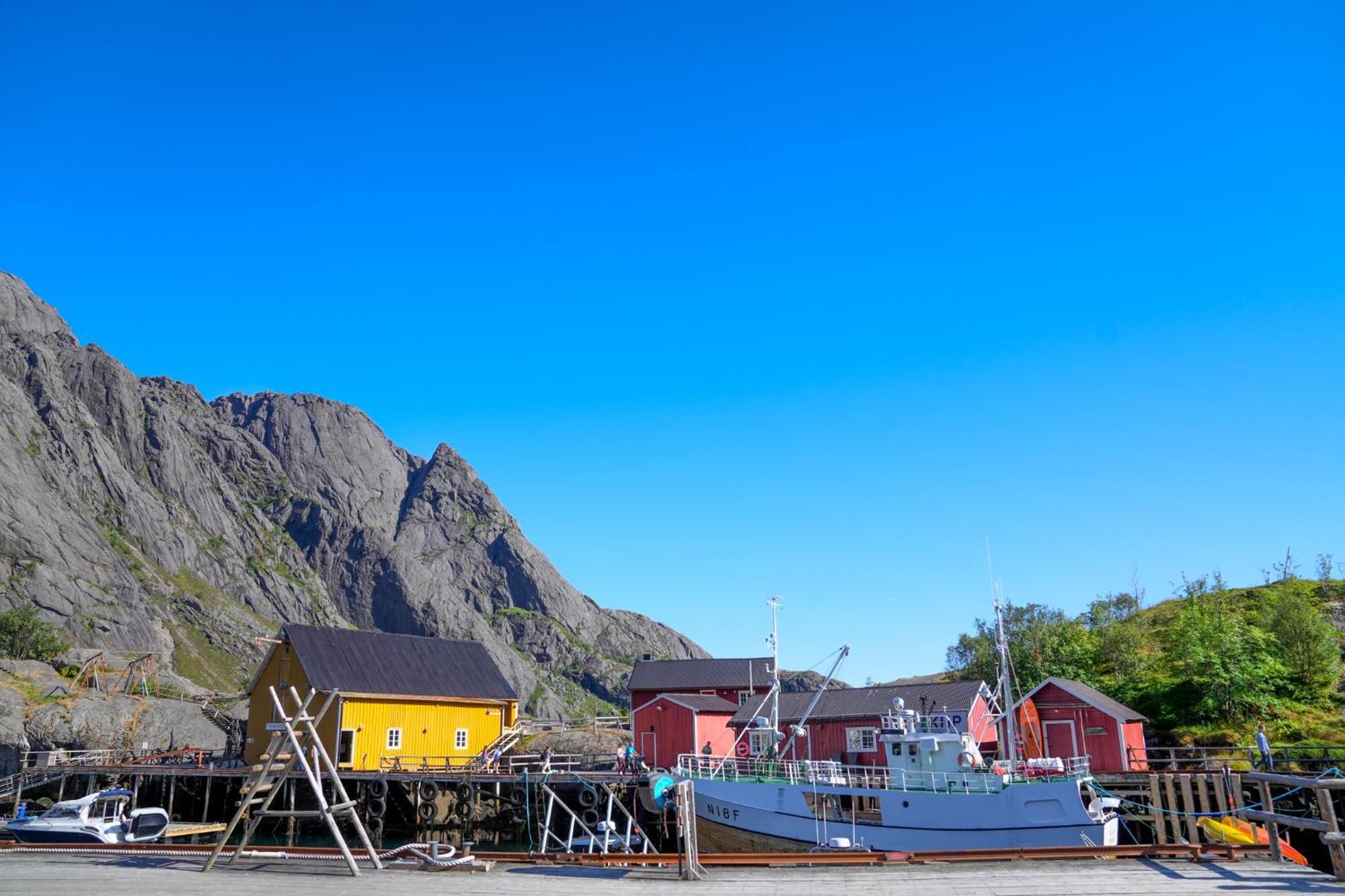 Nusfjord Arctic Resort Exterior photo